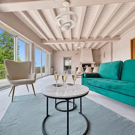 Maison, Vue Imprenable Sur La Loire, Ideal Famille *