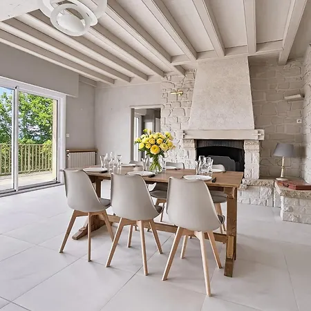 Vakantiehuis Maison, Vue Imprenable Sur La Loire, Ideal Famille *