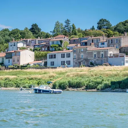 Vakantiehuis Maison, Vue Imprenable Sur La Loire, Ideal Famille *