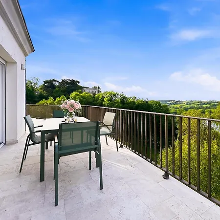 Maison, Vue Imprenable Sur La Loire, Ideal Famille *